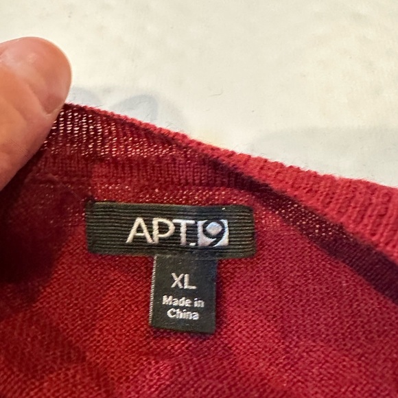 Men’s sweater - Picture 2 of 2